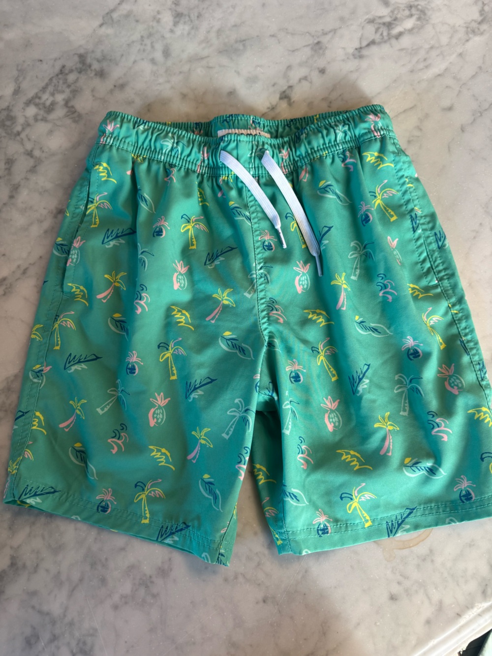 Maamgic boys bathing suit size 10/12 good condition